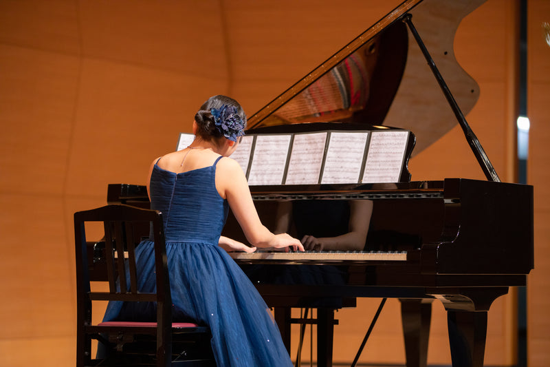 Should You Get An Acoustic Piano Or A Digital Piano?