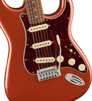 FENDER PLAYER PLUS STRATOCASTER. AGED CANDY APPLE RED