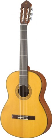 Yamaha Classical Guitar CG122MS. Solid Spruce Top